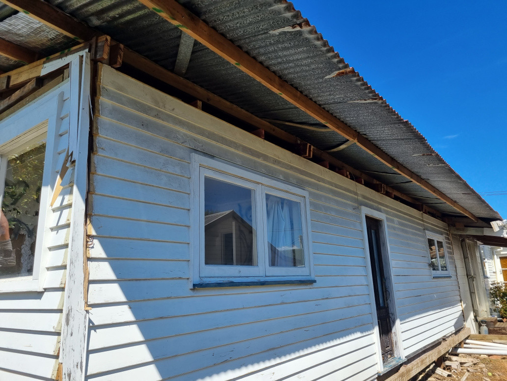 Class B clearance inspection follwoing removal of fibre cement soffits