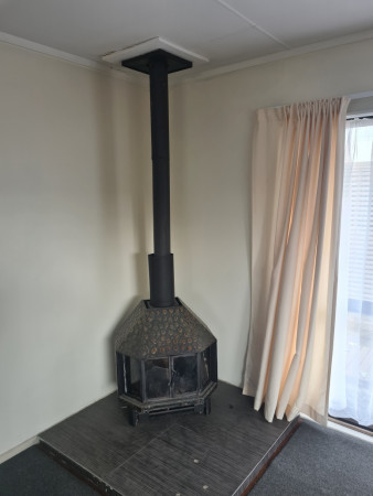Free standing fireplace