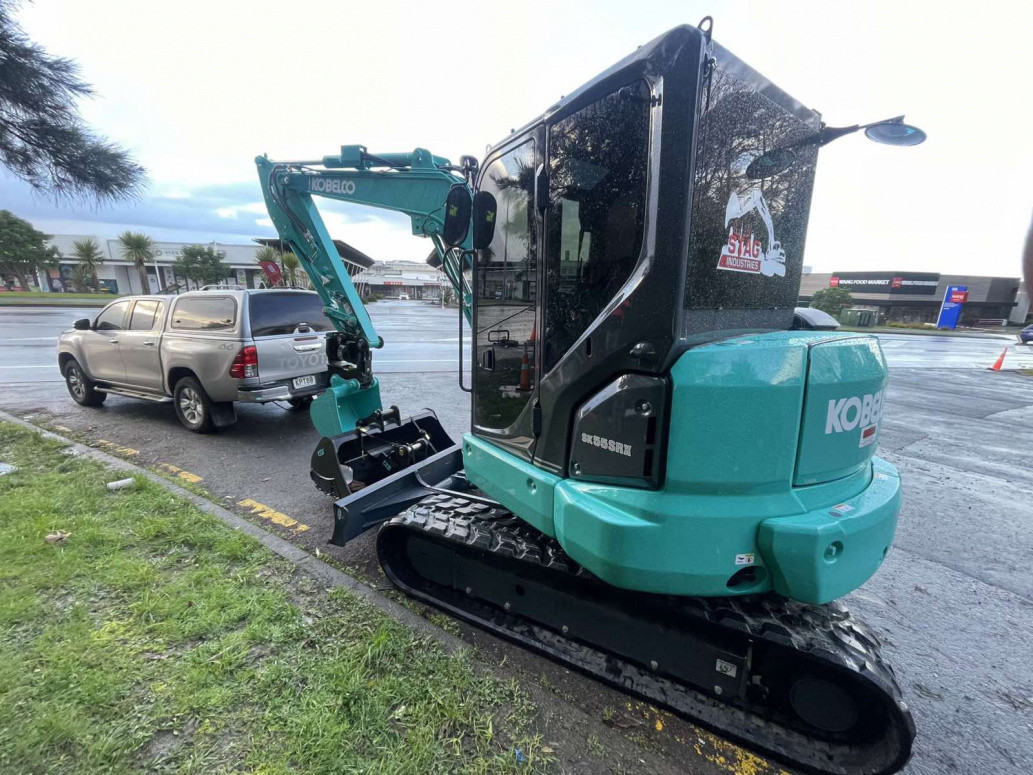 Digger / Earthworks / Drainage / Concrete services